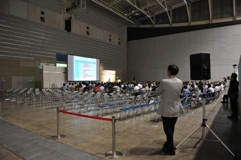企業がイベントを開催する意味を考える