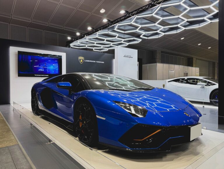 BOAT SHOW