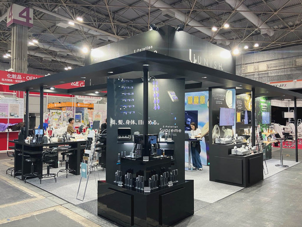 BEAUTY WORLD OSAKA 2024の展示ブース